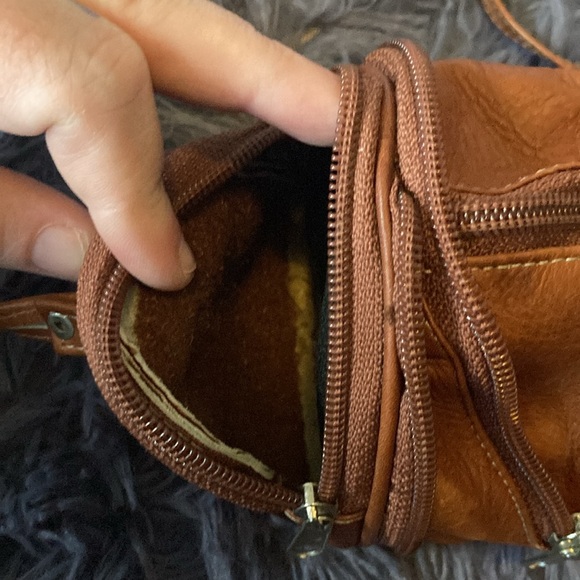 Vintage collapsible baby bag mini leather bag purse duffle bag unbranded zips up - Picture 3 of 8